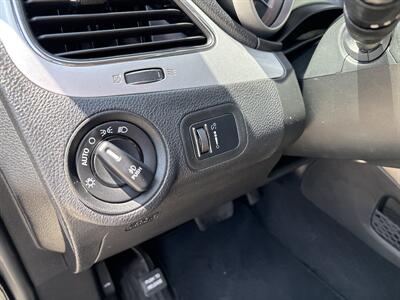 2017 Dodge Journey Crossroad   - Photo 15 - Topeka, KS 66608