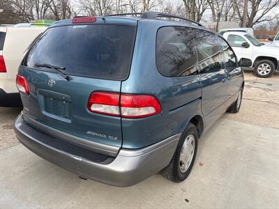 2003 Toyota Sienna XLE   - Photo 5 - Topeka, KS 66608