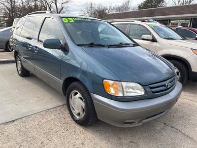 2003 Toyota Sienna XLE   - Photo 3 - Topeka, KS 66608