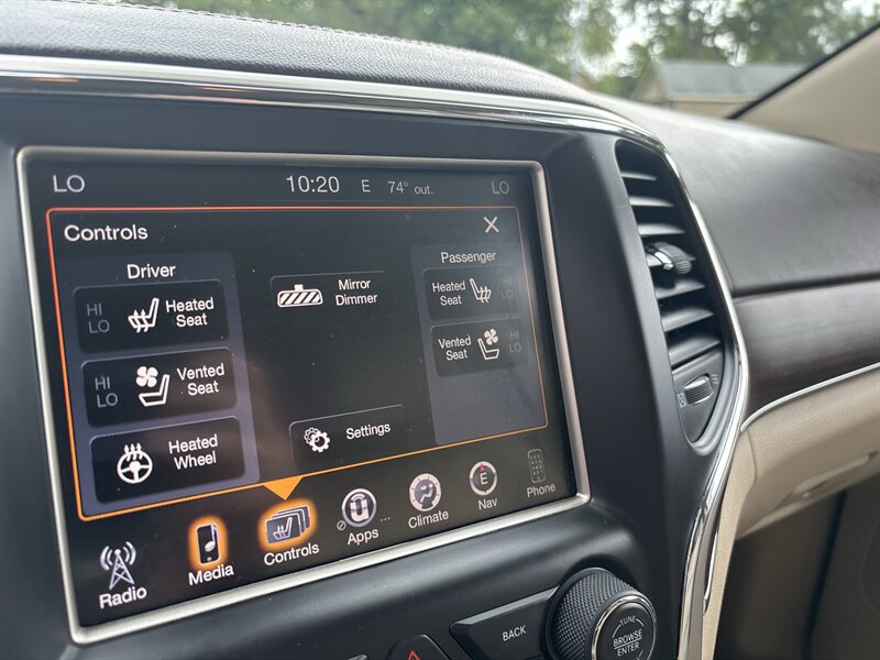 2014 Jeep Grand Cherokee Overland   - Photo 16 - Topeka, KS 66608