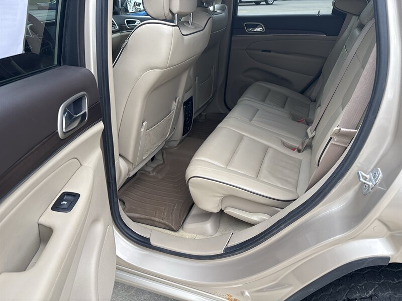 2014 Jeep Grand Cherokee Overland   - Photo 22 - Topeka, KS 66608