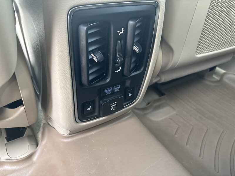 2014 Jeep Grand Cherokee Overland   - Photo 23 - Topeka, KS 66608