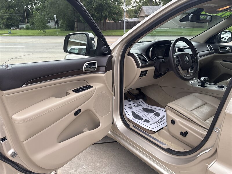 2014 Jeep Grand Cherokee Overland   - Photo 10 - Topeka, KS 66608