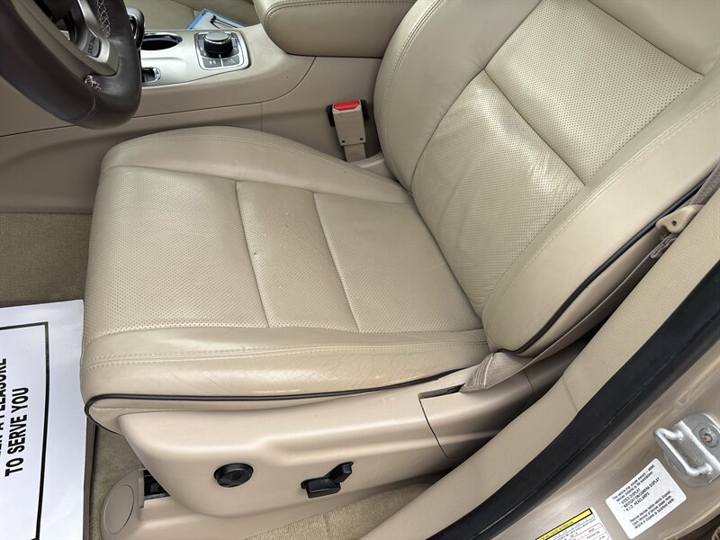 2014 Jeep Grand Cherokee Overland   - Photo 12 - Topeka, KS 66608