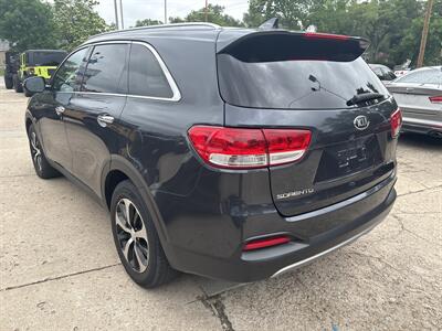 2017 Kia Sorento EX   - Photo 5 - Topeka, KS 66608