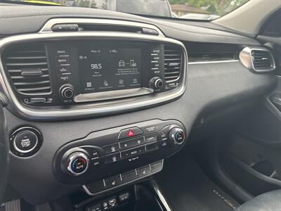 2017 Kia Sorento EX   - Photo 22 - Topeka, KS 66608