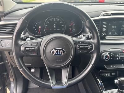 2017 Kia Sorento EX   - Photo 20 - Topeka, KS 66608