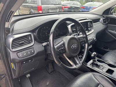 2017 Kia Sorento EX   - Photo 18 - Topeka, KS 66608
