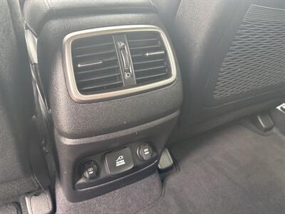 2017 Kia Sorento EX   - Photo 31 - Topeka, KS 66608