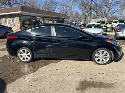 2012 Hyundai ELANTRA Limited   - Photo 2 - Topeka, KS 66608