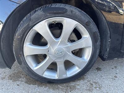 2012 Hyundai ELANTRA Limited   - Photo 7 - Topeka, KS 66608
