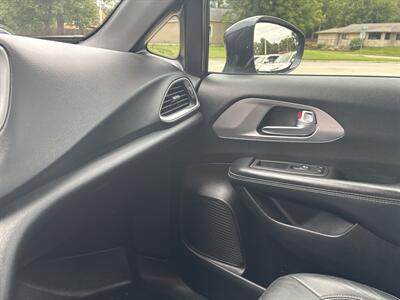 2020 Chrysler Pacifica Touring L Plus - Photo 20 - Topeka, KS 66608