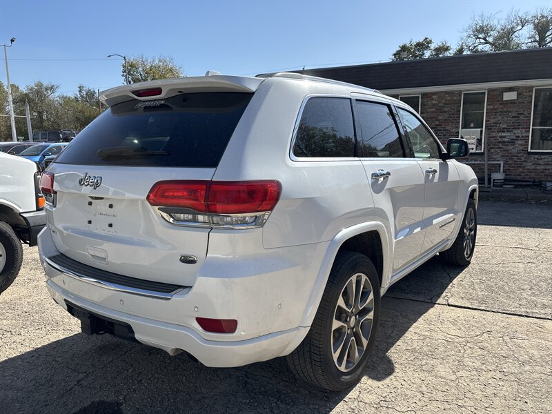 2017 Jeep Grand Cherokee Overland   - Photo 5 - Topeka, KS 66608