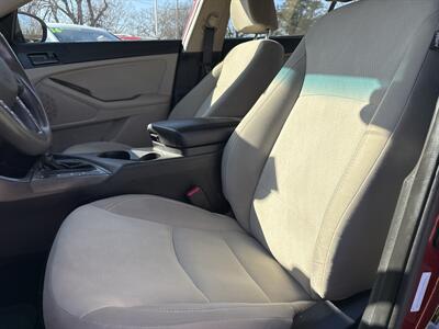 2012 Kia Optima LX   - Photo 14 - Topeka, KS 66608