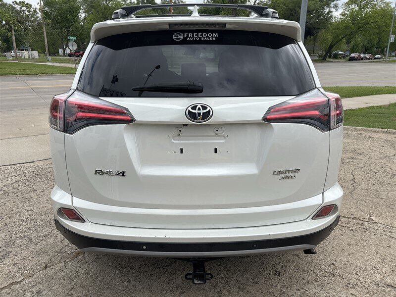 2017 Toyota RAV4 Limited - Photo 4 - Topeka, KS 66608
