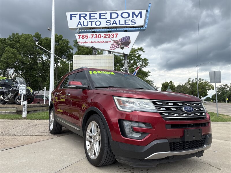 2016 Ford Explorer Limited - Photo 1 - Topeka, KS 66608