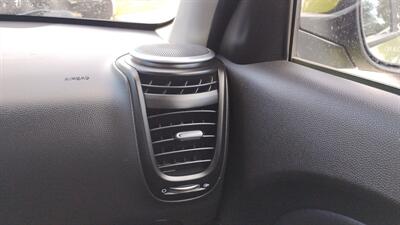 2015 Kia Soul +   - Photo 24 - Topeka, KS 66608