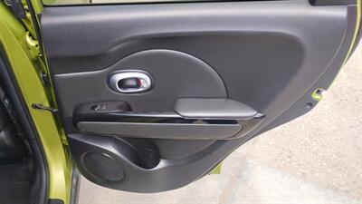 2015 Kia Soul +   - Photo 29 - Topeka, KS 66608