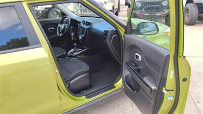 2015 Kia Soul +   - Photo 25 - Topeka, KS 66608