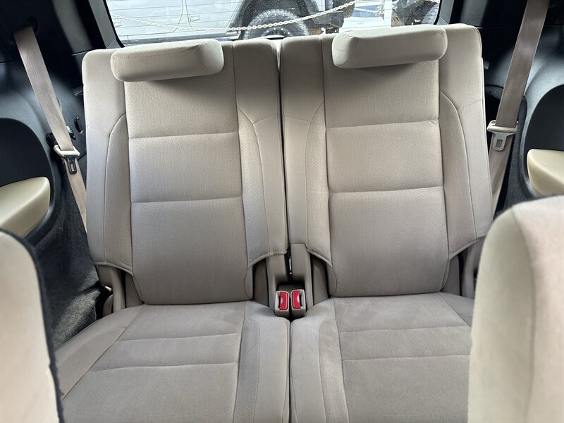 2015 Dodge Durango SXT   - Photo 25 - Topeka, KS 66608