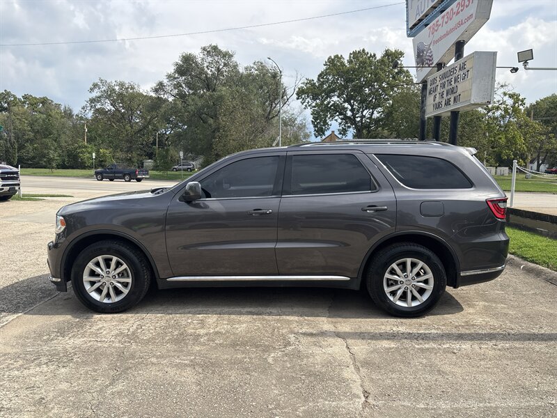 2015 Dodge Durango SXT   - Photo 2 - Topeka, KS 66608