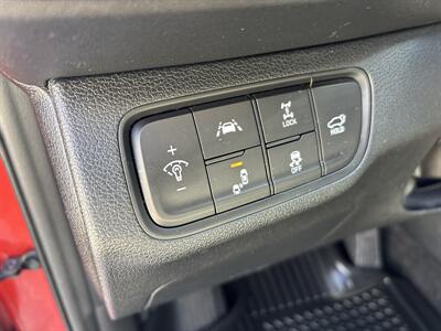2019 Hyundai SANTA FE Limited 2.0T   - Photo 12 - Topeka, KS 66608