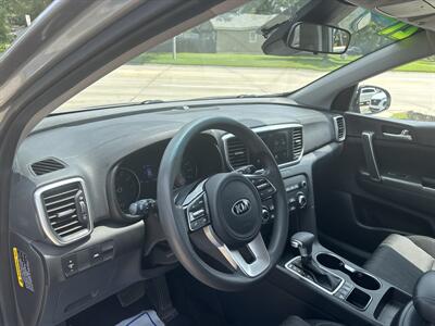 2021 Kia Sportage LX - Photo 12 - Topeka, KS 66608