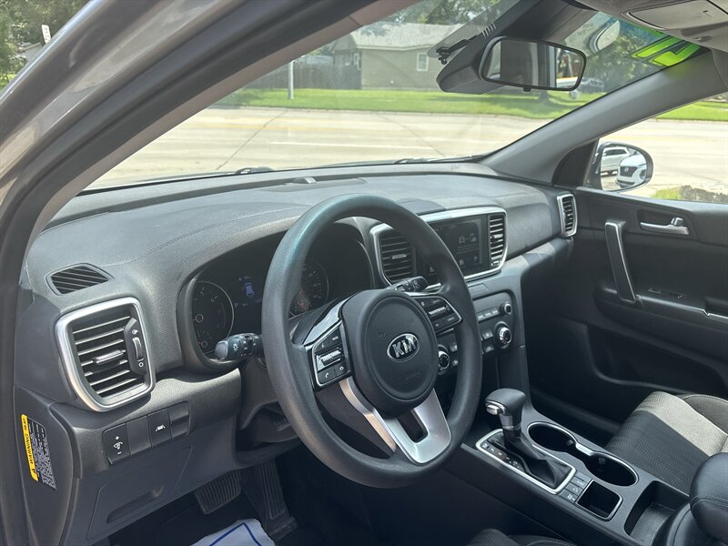 2021 Kia Sportage LX   - Photo 12 - Topeka, KS 66608