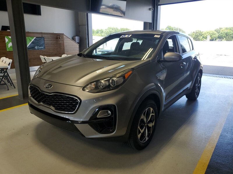 2021 Kia Sportage LX   - Photo 1 - Topeka, KS 66608