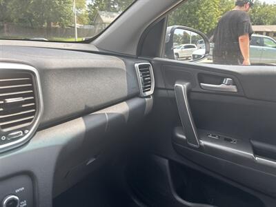 2021 Kia Sportage LX - Photo 16 - Topeka, KS 66608