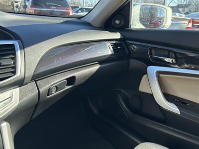 2013 Honda Accord EX-L w/Navi   - Photo 24 - Topeka, KS 66608
