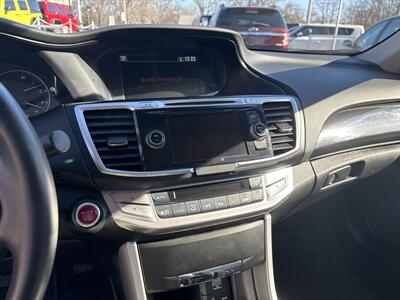 2013 Honda Accord EX-L w/Navi   - Photo 19 - Topeka, KS 66608