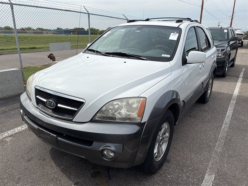 2003 Kia Sorento LX   - Photo 1 - Topeka, KS 66608