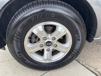 2003 Kia Sorento LX - Photo 7 - Topeka, KS 66608