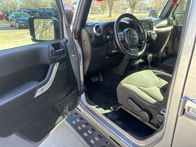 2017 Jeep Wrangler Rubicon   - Photo 8 - Topeka, KS 66608