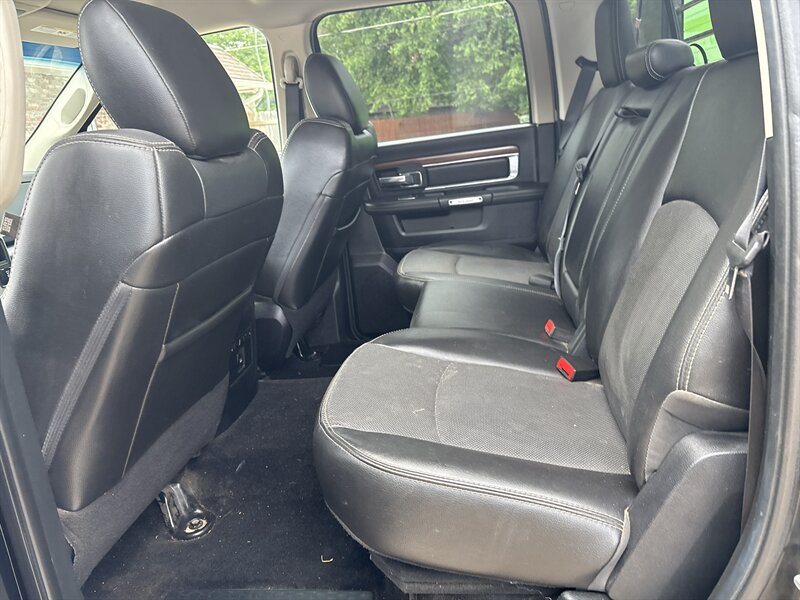 2014 RAM 3500 Laramie - Photo 17 - Topeka, KS 66608