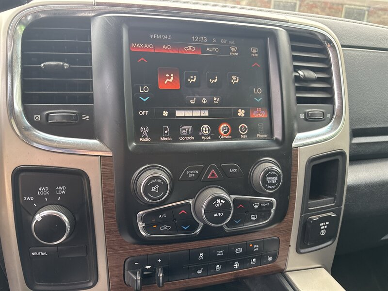 2014 RAM 3500 Laramie - Photo 14 - Topeka, KS 66608