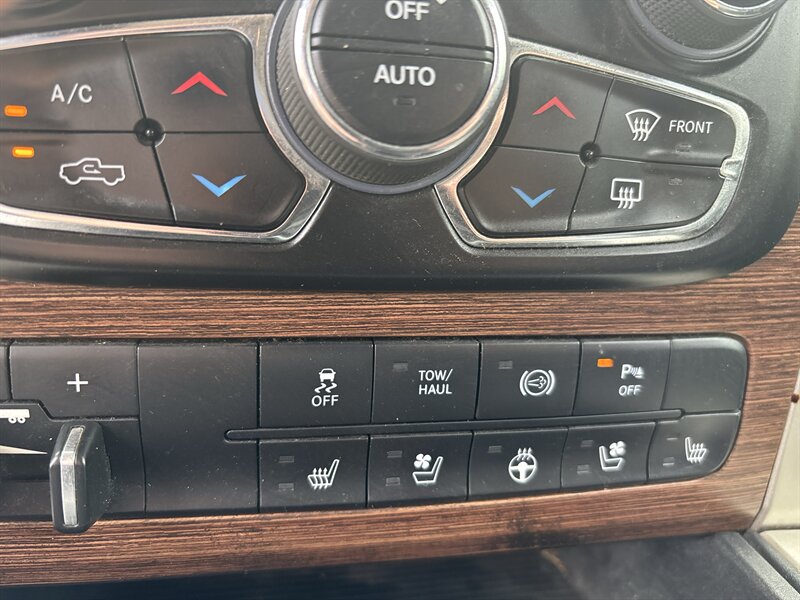 2014 RAM 3500 Laramie - Photo 15 - Topeka, KS 66608