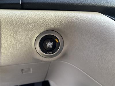 2018 Chrysler Pacifica Touring L   - Photo 16 - Topeka, KS 66608
