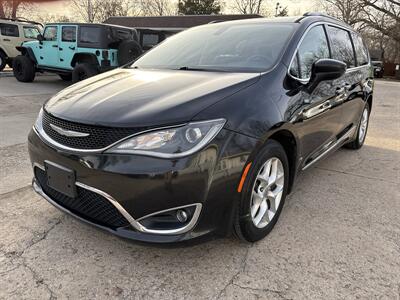 2018 Chrysler Pacifica Touring L   - Photo 7 - Topeka, KS 66608