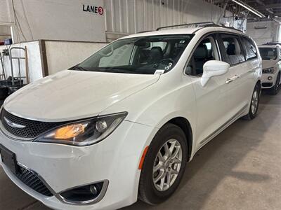 2020 Chrysler Pacifica Touring L Van