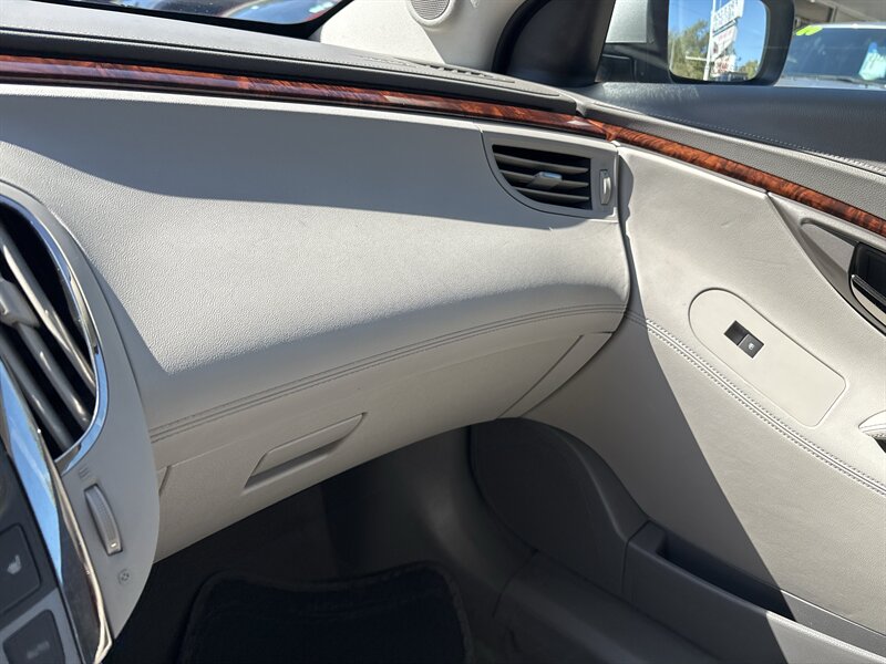 2012 Buick LaCrosse Premium 1   - Photo 9 - Topeka, KS 66608