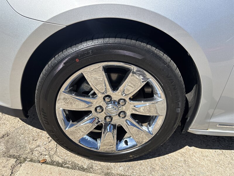 2012 Buick LaCrosse Premium 1   - Photo 7 - Topeka, KS 66608
