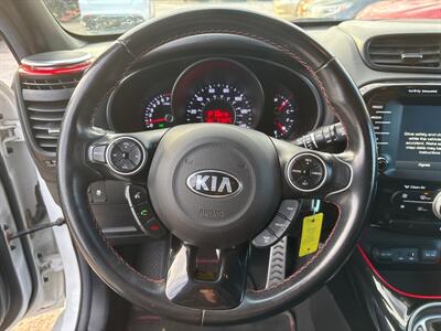 2014 Kia Soul +   - Photo 14 - Topeka, KS 66608