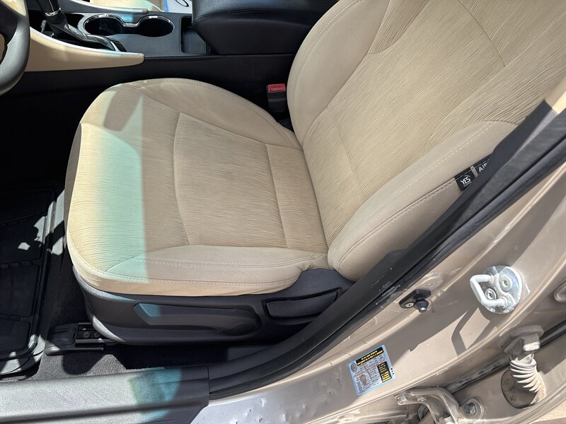 2011 Hyundai SONATA GLS   - Photo 12 - Topeka, KS 66608