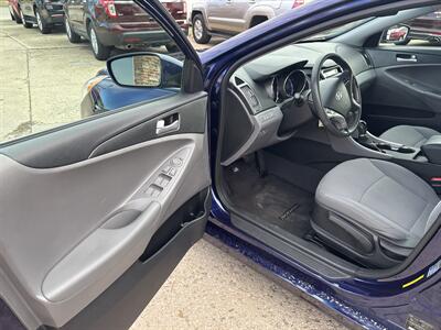 2013 Hyundai SONATA GLS   - Photo 11 - Topeka, KS 66608