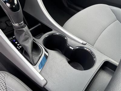2013 Hyundai SONATA GLS   - Photo 19 - Topeka, KS 66608
