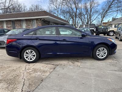 2013 Hyundai SONATA GLS   - Photo 2 - Topeka, KS 66608