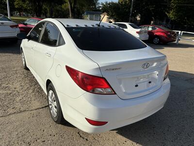 2017 Hyundai ACCENT SE   - Photo 8 - Topeka, KS 66608