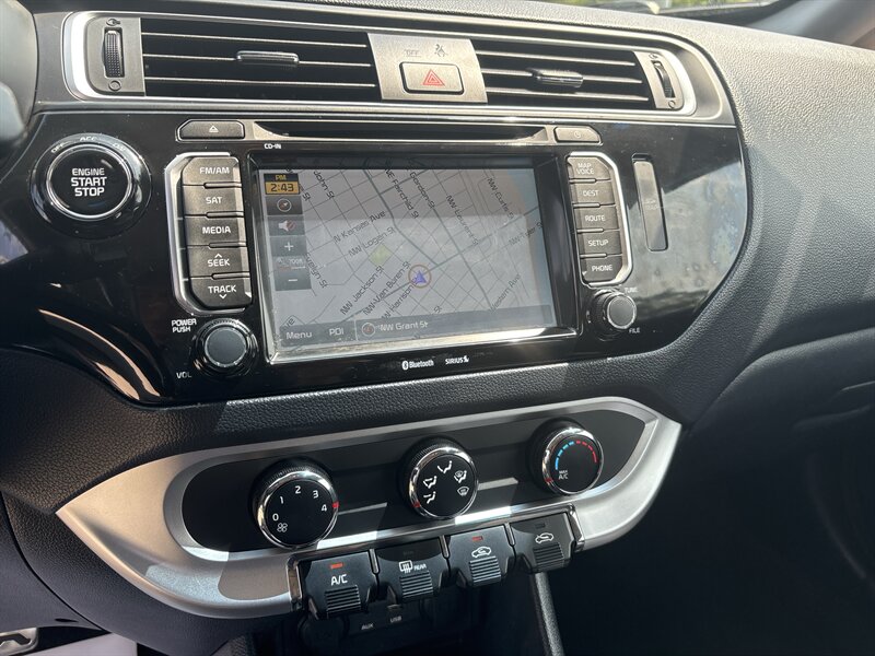 2016 Kia Rio 5-Door EX   - Photo 16 - Topeka, KS 66608